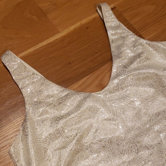 Shimmery Tank - Picture 2 of 3